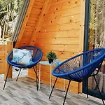 Woodland Paradise Charming Wooden In Stone *