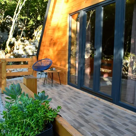 Woodland Paradise Charming Wooden In Stone Holiday home *
