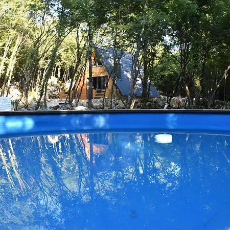 Woodland Paradise Two Charming Wooden In The Stone Casa de Férias