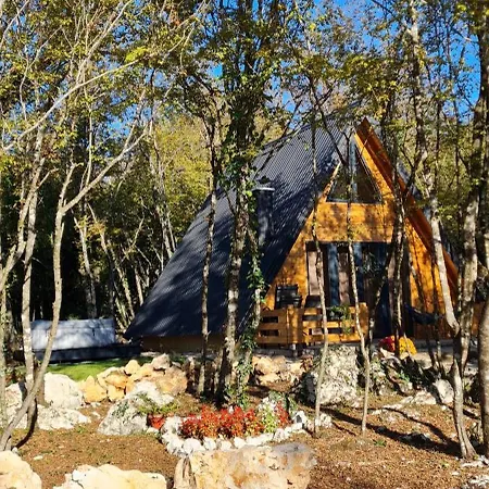 Woodland Paradise Two Charming Wooden In The Stone Casa de Férias